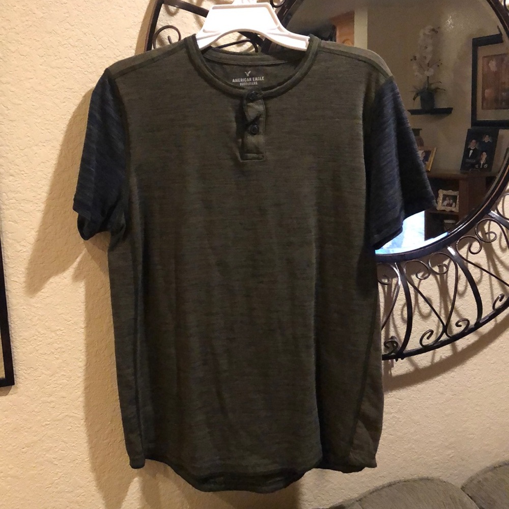 American Eagle button t-shirt